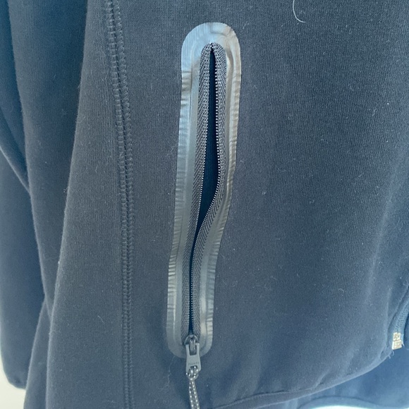 Roots Zip Up - Picture 5 of 7